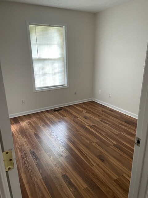 Building Photo - 533 Cs-1383