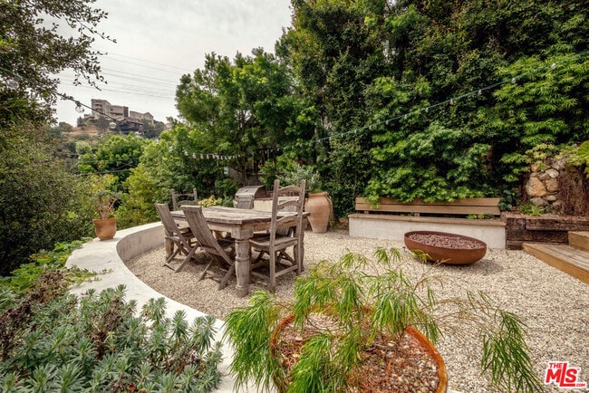 Building Photo - 8515 Ridpath Dr