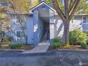 Building Photo - Modern First-Floor 1BR Condo | Near Totem Lake, Juanita Beach & Major Tech Employers