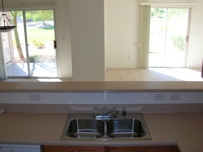 Building Photo - 900 Duckhorn Ct