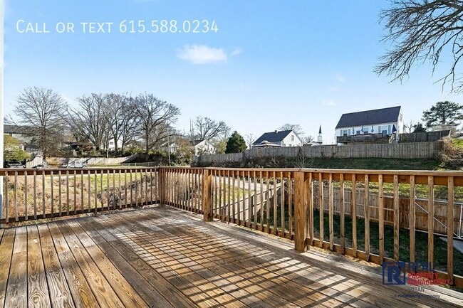 Building Photo - 124 8th Ave