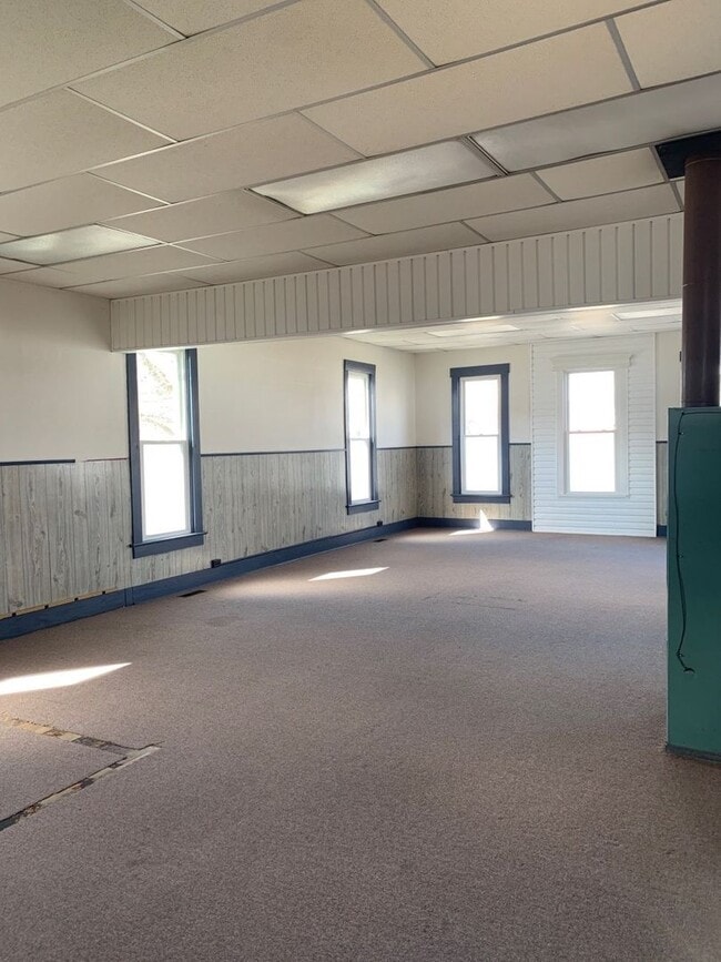 Building Photo - 105 W Martindale Rd