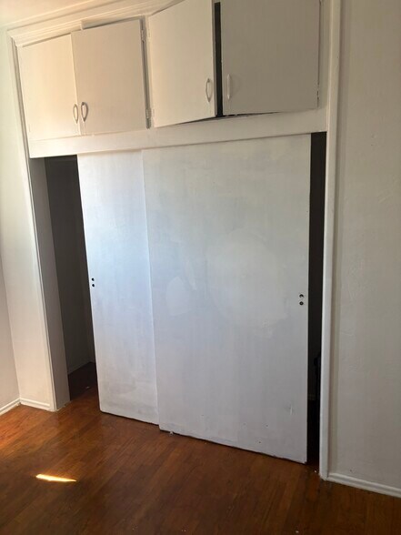 Building Photo - 5071 Sterling Ct