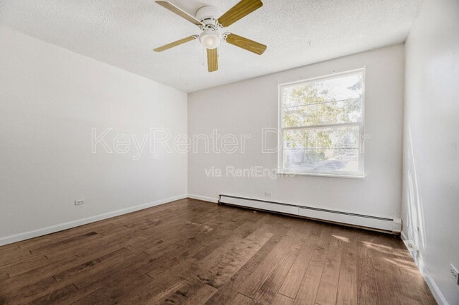 Building Photo - 2120 S Vaughn Way