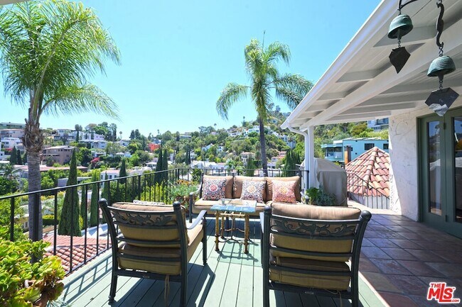 Building Photo - 6855 Los Altos Pl