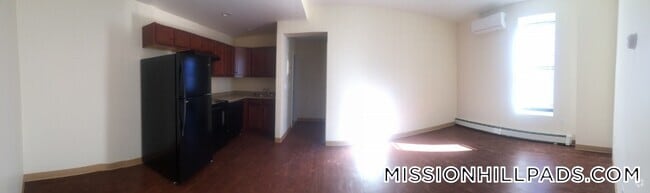Building Photo - 13 Ruggles St