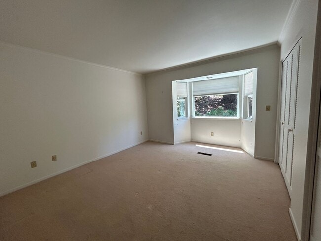 Building Photo - 416 Oak Vista Dr