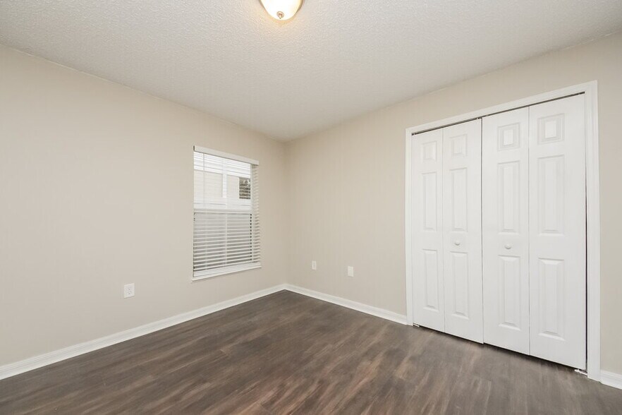 Building Photo - 11737 Pethrick Dr