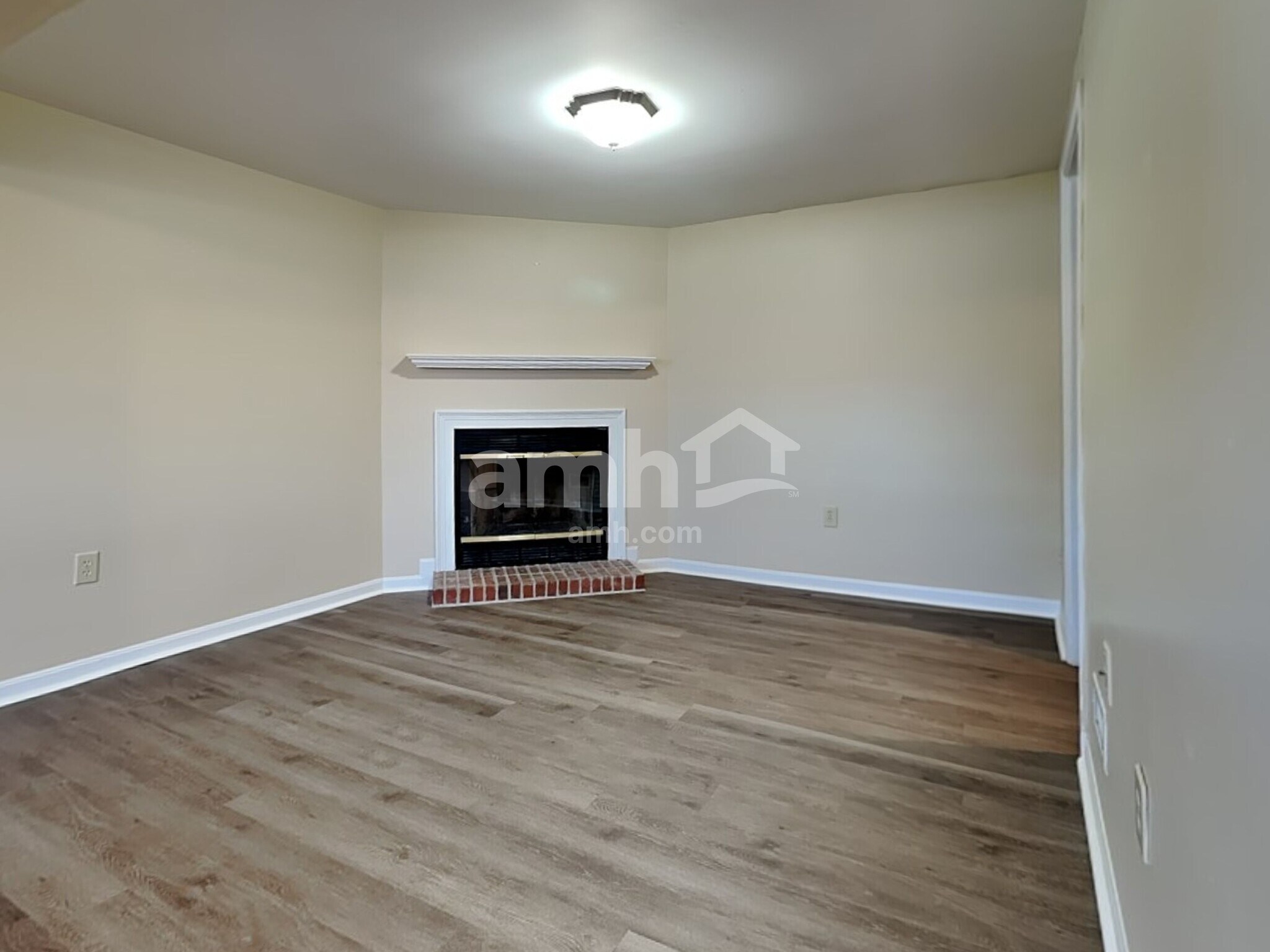 Building Photo - 103 Carrie Way