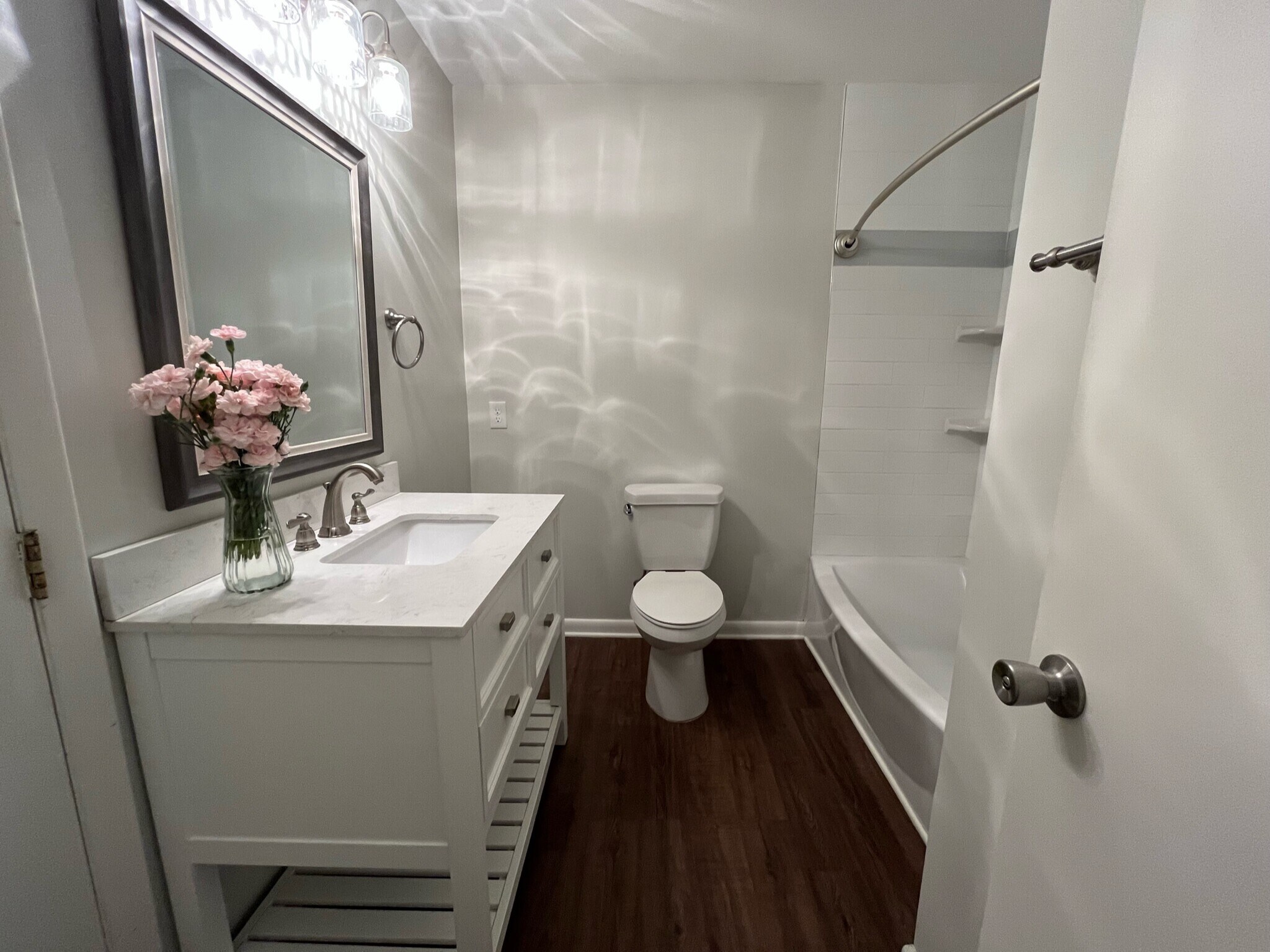 Building Photo - 132 Manhattan Ct