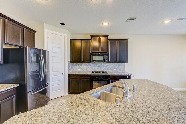 Building Photo - 22530 Cutter Mill Dr