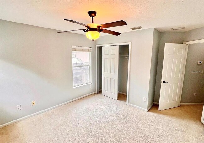 Building Photo - 10319 Willow Ridge Loop