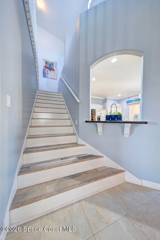 Building Photo - 1937 Golf Vista Blvd