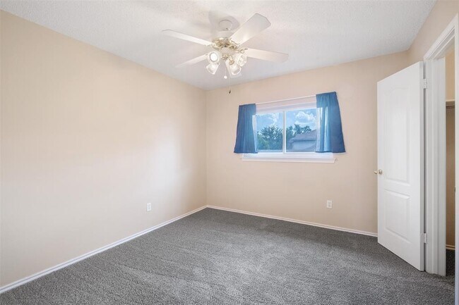 Building Photo - 2507 Byfield Dr
