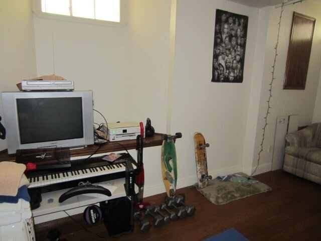 Building Photo - 804 Parker St