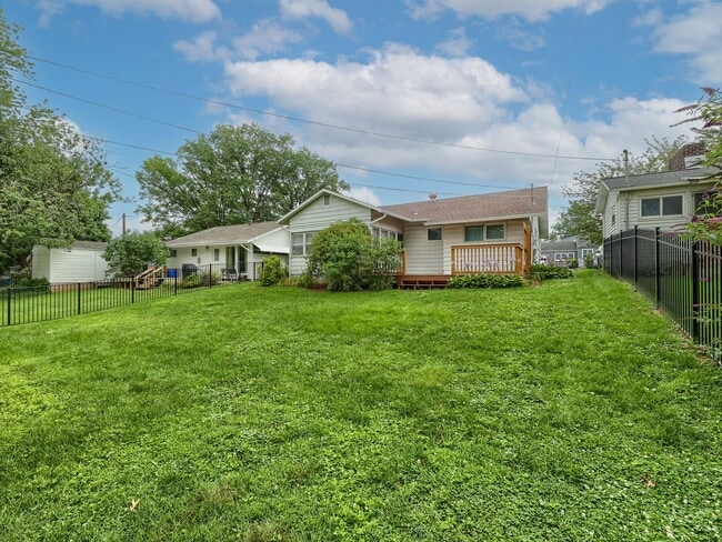 Building Photo - 3 Bedroom Single Family Home in Camp Hill