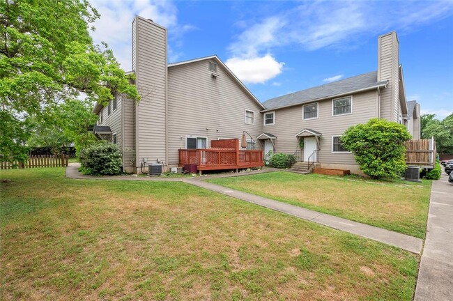 Building Photo - 5616 Emerald Forest Dr