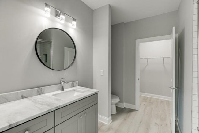 Building Photo - 1641 E Broad St