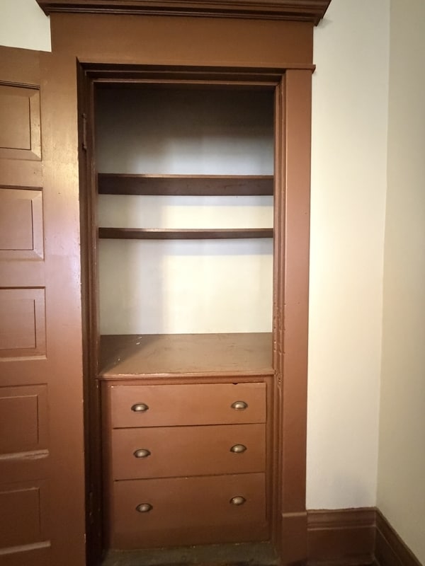 Building Photo - 604 W 3rd St