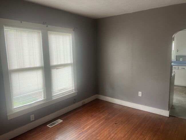 Building Photo - 1625 Catherine Dr