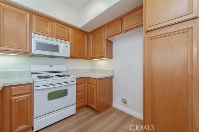 Building Photo - 6937 Resina St