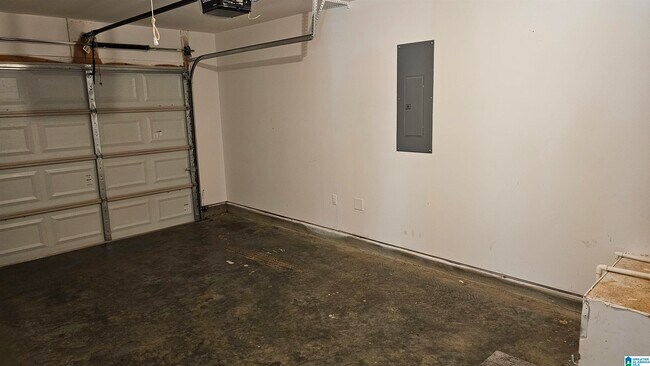 Building Photo - 133 Patriot Point Dr