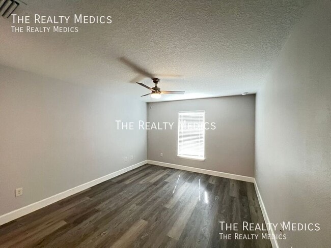 Building Photo - 13570 SW 112th St