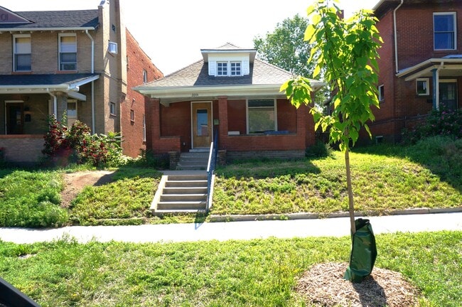 Street view - 2844 N Marion St