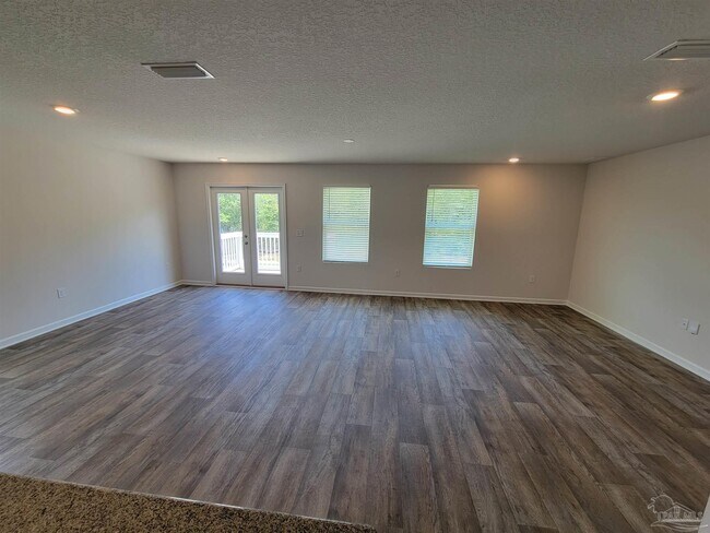 Building Photo - 5475 Merlin