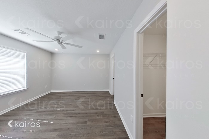 Building Photo - 18 Camper Cir