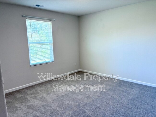 Building Photo - 357 Gourd St