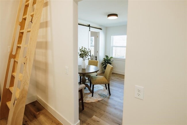 Building Photo - 3812 Fulton St