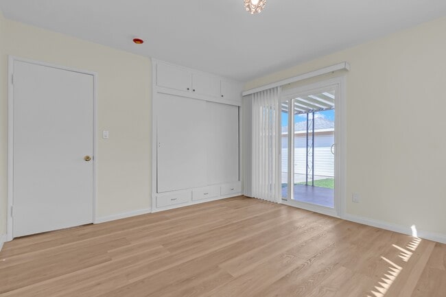 Building Photo - 4731 W 137th Pl