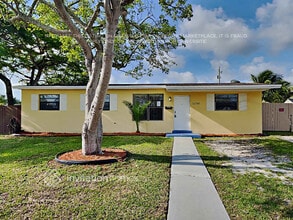 Building Photo - 11750 SW 171st Terrace