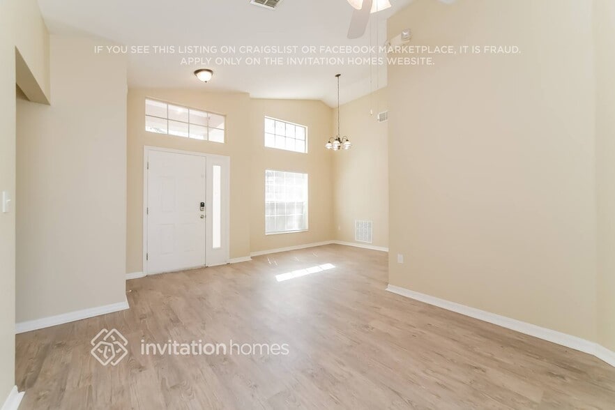 Building Photo - 106 Quiet Oak Ct