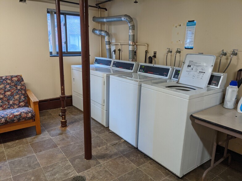 Building Photo - 5 Chester St