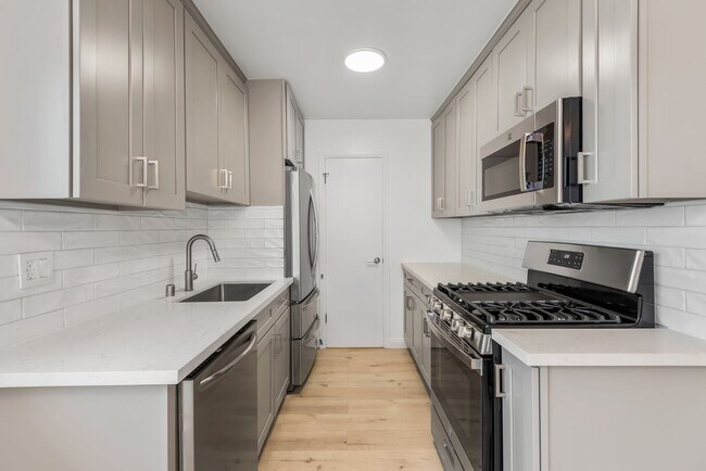 Interior Photo - 1555 S. St Andrews Pl