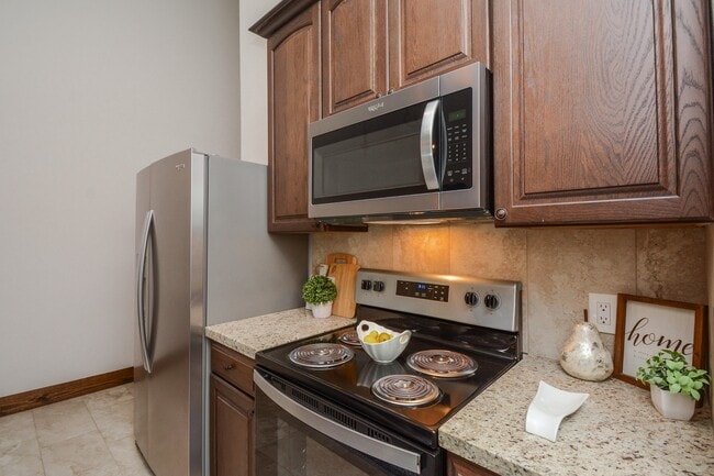 Building Photo - 29525 Turnbury Village Dr