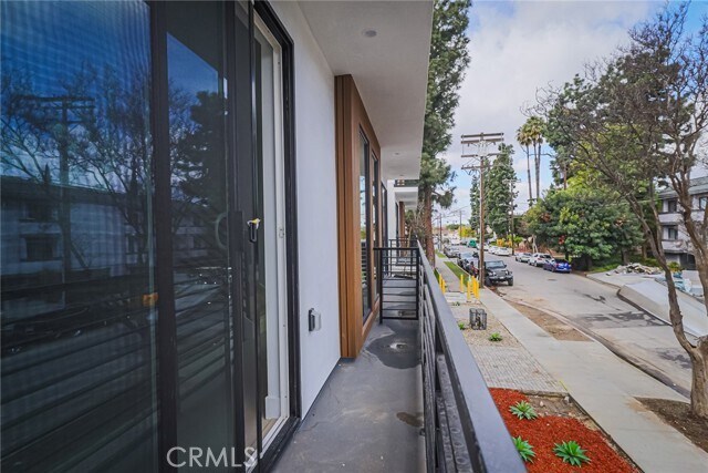 Building Photo - 11810 Gilmore St