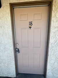 Building Photo - West Lancaster Apartment