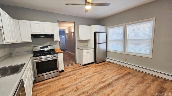 Building Photo - 11 Middle St