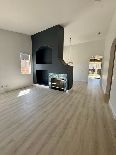 Building Photo - 1193 Woodburn Cir