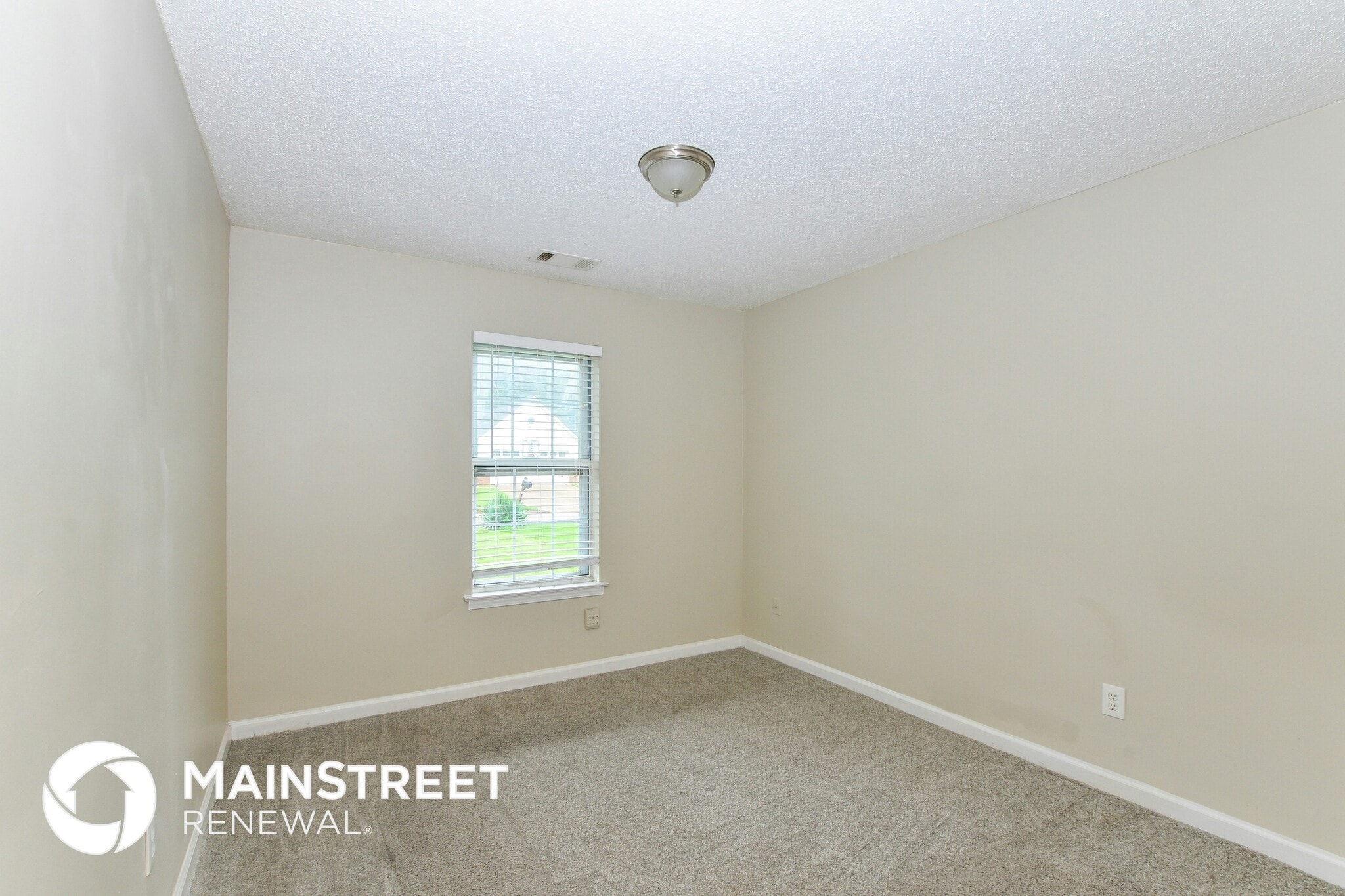Building Photo - 1247 Grange Way Dr