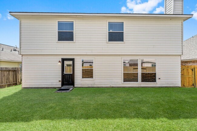 Building Photo - 8338 Loetsch Ridge Way