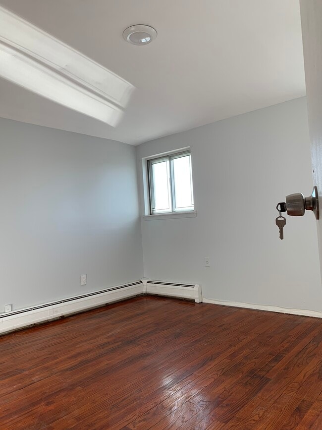 Building Photo - 25412 Craft Ave