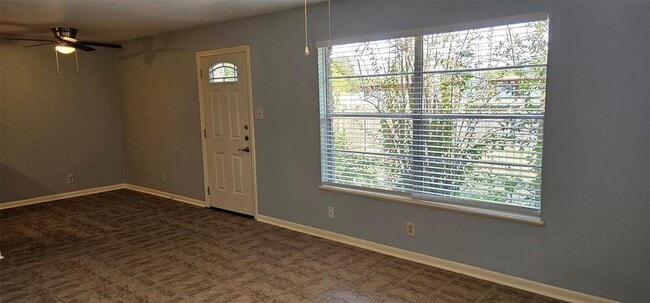 Building Photo - 1411 Braes Ridge Dr