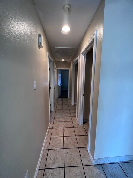 hall - 2427 Wescott Ave