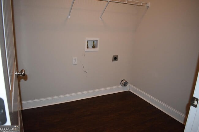 Building Photo - 441 Serenity Ave