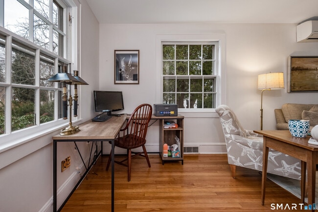 Building Photo - 99 Bay View Ave