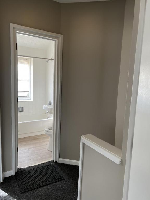 Building Photo - 1850 McCloskey Ave